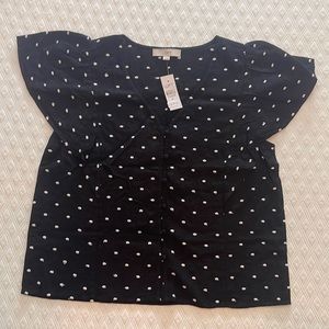 Loft 🆕 Button-Up Flutter Sleeve Top ⚫️⚪️